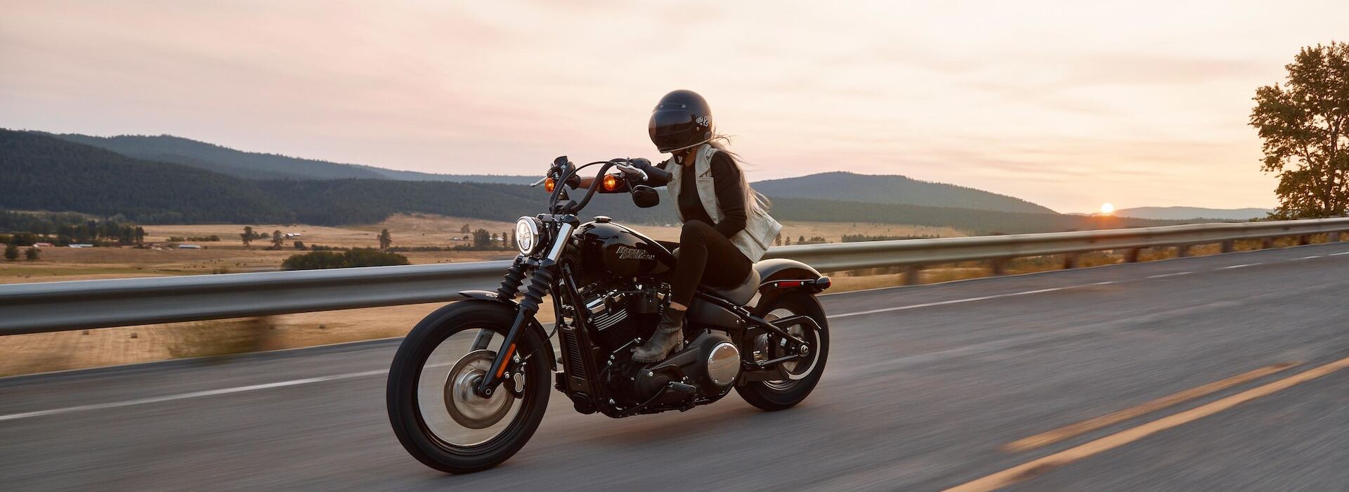 Motorcycle parts -Motorcycle parts harley davidson zGzXsJUBQfs unsplash 1